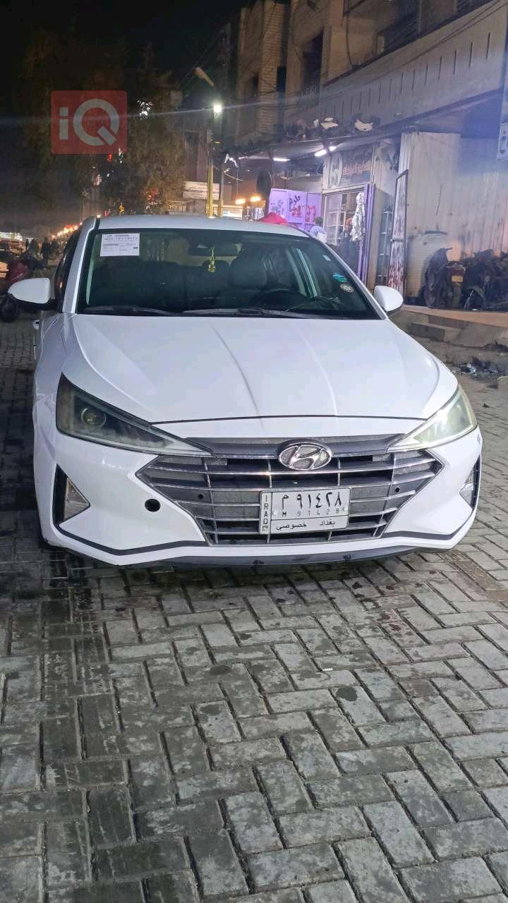 هیوندای ئەلەنترا